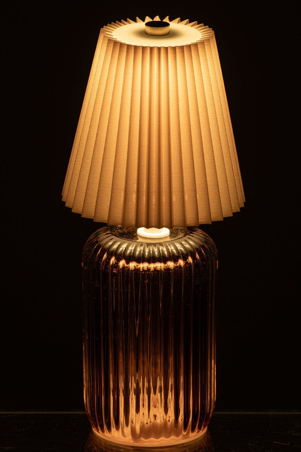 Classic Heritage Mustard Yellow Glass Table Lamp – detail view 3